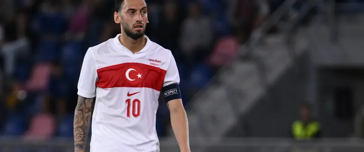 Hakan Calhanoglu Pronóstico Turquía – Georgia