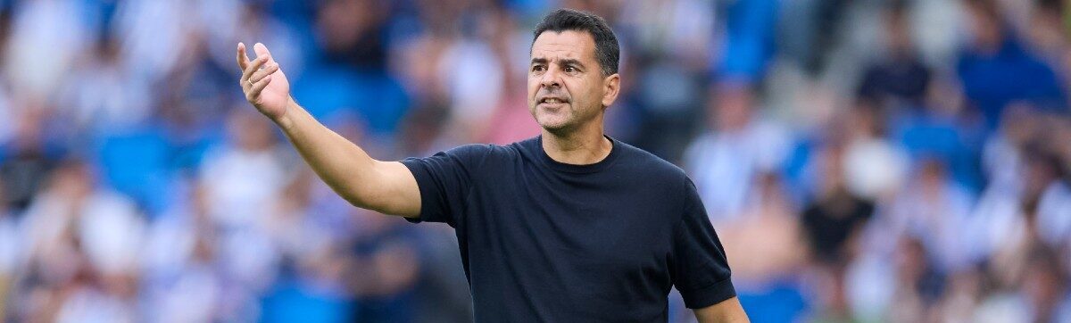 Michel Edit Post Pronóstico Girona - Atlético de Madrid: despedida agridulce · Post Ctrl+K Save draft Publish Pronóstico Girona - Atlético de Madrid: despedida agridulce Consulta nuestro análisis para el pronóstico Girona - Atlético de Madrid de la jornada 38 de LaLiga, donde los dos equipos aspiran a sumar puntos en su último partido de la temporada. El Girona ha cumplido con el objetivo de la permanencia en LaLiga. Los catalanes se despiden de un curso repleto de contrastes tras participar en la Champions League y tener que pelear hasta el último momento por evitar el descenso. Su última jornada de la competición doméstica les enfrenta en Montilivi al Atlético de Madrid. Los capitalinos han vuelto a conseguir un billete para la próxima edición del máximo torneo continental, pero no han terminado de cumplir con las expectativas. Aun así, su próxima meta es el Mundial de Clubes, que acapara todos los focos mediáticos por su nuevo formato. El proyecto deportivo de los colchoneros se mantiene intacto y la plantilla no puede disminuir su ritmo competitivo. Estadística para el pronóstico Girona - Atlético de Madrid Victorias/Empates/Derrotas del Girona en sus últimos 10 partidos oficiales: 2 victorias / 2 empates / 6 derrotas Victorias/Empates/Derrotas del Atlético de Madrid en sus últimos 10 partidos oficiales: 5 victorias / 2 empates / 3 derrotas Media de goles a favor/en contra del Girona en casa en 2025: 1 gol a favor / 1,5 goles en contra Media de goles a favor/en contra del Atlético de Madrid a domicilio en 2025: 1,6 goles a favor / 1,1 goles en contra Partidos oficiales del Girona con más de 2,5 goles en 2025: 11 de 21 (52,38%) Partidos oficiales del Atlético de Madrid con con más de 2,5 goles en 2025: 14 de 28 (50%) Una temporada complicada El sueño de la primera participación histórica del Girona en la Champions League casi se convierte en pesadilla. Los catalanes han sufrido mucho para sellar la permanencia, debido a sus problemas defensivos. Los locales son el tercer equipo más goleado de LaLiga tras encajar una media de 1,5 goles por encuentro. Este dato debería ser demoledor ante la visita del Atlético de Madrid, que se mantiene como el cuarto club con mejores números en ataque de la competición doméstica. Las 34 dianas que suman entre Julián Álvarez y Alexander Sörloth colocan automáticamente a los capitalinos como favoritos para hacerse con el triunfo. Eso sí, merece la pena destacar que los locales también tienen jugadores ofensivos de mucha calidad. La ilusión se mantiene intacta La campaña de los rojiblancos ha estado marcada por su incapacidad para mantener el ritmo del Barcelona y el Real Madrid. Sin embargo, el balance general es positivo y el apoyo en torno a la figura de Diego Simeone se mantiene intacta. Todos los focos del Atlético de Madrid se posan ahora en el Mundial de Clubes. Sus enfrentamientos serán ante PSG, Seattle Sounders y Botafogo en la fase de grupos. Estos encuentros suponen un reto muy exigente con el objetivo de presentarse como una de las principales alternativas al título. Girona - Atlético de Madrid: últimos enfrentamientos directos Atlético de Madrid 3-0 Girona (25/08/2024 - LaLiga) Atlético de Madrid 3-1 Girona (13/04/2024 - LaLiga) Girona 4-3 Atlético de Madrid (03/01/2024 - LaLiga) Girona 0-1 Atlético de Madrid (13/03/2023 - LaLiga) Atlético de Madrid 2-1 Girona (08/10/2022 - LaLiga) Pronóstico Girona - Atlético de Madrid: alineaciones probables Girona (4-3-3): J. C. Martín; Blind, Krejcí, D. López, A. Martínez; I. Martín, Melo, Herrera; Portu, Stuani y Tsygankov. Atlético de Madrid (4-4-2): Oblak; Galán, Lenglet, Le Normand, Llorente; Lino, Koke, De Paul, Simeone; J. Álvarez y Sörloth. A qué hora y dónde ver el Girona - Atlético de Madrid El Girona - Atlético de Madrid de la jornada 38 de LaLiga se disputará durante el domingo 25 de mayo de 2025 a las 14:00 horas en el Estadio Municipal de Montilivi de Gerona (España). El partido se podrá ver en directo en España a través de Movistar Plus+. Move upMove downToggle panel: Yoast SEO SEO Readability Schema Social Focus keyphraseHelp on choosing the perfect focus keyphrase(Opens in a new browser tab) pronóstico Girona - Atlético de Madrid Get related keyphrases(Opens in a new browser tab) Search appearance Determine how your post should look in the search results. Preview as: Mobile resultDesktop result Url preview: Pokerstars Sports ES pokerstarssportsnews.es› sports › news › futbol › pronostico-girona-atletico-de-madrid SEO title preview: Pronóstico Girona - Atlético de Madrid: despedida agridulce - Pokerstars ... Meta description preview: May 19, 2025 - Consulta nuestro análisis para el pronóstico Girona - Atlético de Madrid de la jornada 38 de LaLiga con datos, estadísticas y claves. SEO title Use AI Insert variable Title Page Separator Site title Slug pronostico-girona-atletico-de-madrid Meta description Use AI Insert variable Consulta nuestro análisis para el pronóstico Girona - Atlético de Madrid de la jornada 38 de LaLiga con datos, estadísticas y claves. SEO analysisOK pronóstico Girona - Atlético de Madrid Premium SEO analysis Premium Add related keyphrase Premium Track SEO performance Internal linking suggestions Premium Cornerstone content Advanced Insights Move upMove downToggle panel: Hreflang Tags Alternative URL Language Selector x-default Remove Add Row Post Block Pronóstico Girona - Atlético de Madrid: despedida agridulce Set featured image Add an excerpt… 627 words, 3 minutes read time. Last edited hace 2 horas. Status Draft Publish Immediately Slug pronostico-girona-atletico-de-madrid Author Dario Velasco Carriedo Move to trash Yoast SEO Readability analysis: Good SEO analysis: OK Improve your post with Yoast SEO Categorías Buscar categorías Buscar categorías Fútbol Baloncesto Balonmano Béisbol Biatlón Boxeo Carreras de caballos Ciclismo Dardos Deportes Entretenimiento eSports Esquí alpino F1 Fútbol Sala Golf Hockey sobre hielo Hockey sobre hierba Juegos Olímpicos 2020 Juegos Olimpicos 2024 Moto GP Mundial 2018 NFL Rally Rugby a 13 Rugby a 15 Saltos de esquí Tenis UFC Uncategorized Unihockey Voleibol Vóley-playa Waterpolo Añadir categoría Etiquetas Move upMove downToggle panel: Post - Co Authors Co Authors Author * Add Row Move upMove downToggle panel: Post - Featured Featured Yes No Feature on homepage? Move upMove downToggle panel: Post - Related Related Posts Open publish panel Post Close dialog Featured image Upload filesMedia Library Expand Details Filter mediaFilter by type Images Filter by date All dates Smush: All images Search media Media list Showing 81 of 3051 media items Load more Attachment Details Michel.jpg 19 de mayo de 2025 110 KB 1200 by 600 pixels Edit Image Delete permanently Alt Text Learn how to describe the purpose of the image(opens in a new tab). Leave empty if the image is purely decorative.Title Michel Caption Description File URL: https://pokerstarssportsnews.es/wp-content/uploads/2025/05/Michel.jpg Copy URL to clipboard Smush No procesado Smush | Ignorar Los campos obligatorios están marcados con * Recortar la imagen destacada Regenerar las miniaturas Selected media actionsSet featured image No file chosen