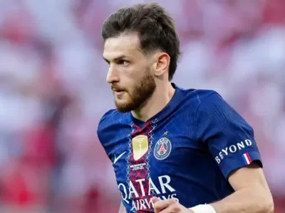 Khvicha Kvaratskhelia Pronóstico Supercopa de Europa: PSG - Aston Villa