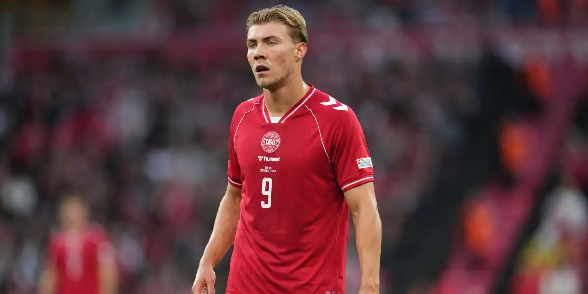 Rasmus Hojlund pronóstico Dinamarca - Portugal de la fase de grupos de la UEFA Nations League 2026/27.